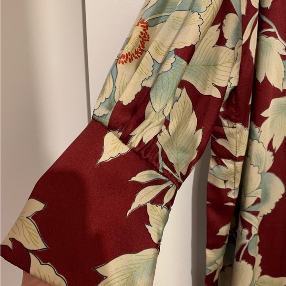 ZARA Burgundy Peony Floral Print Satin Kimono Full Length Blogger Favorite - Picture 3 of 6